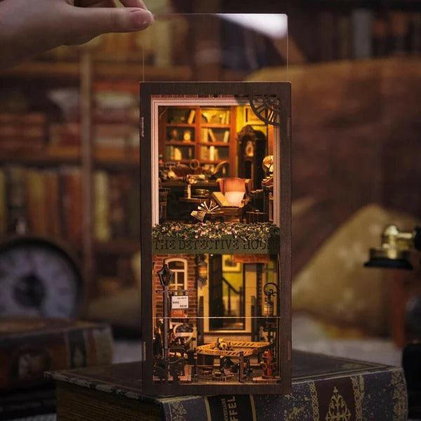 Sherlock Holmes Detective - Book Nook - woodbli