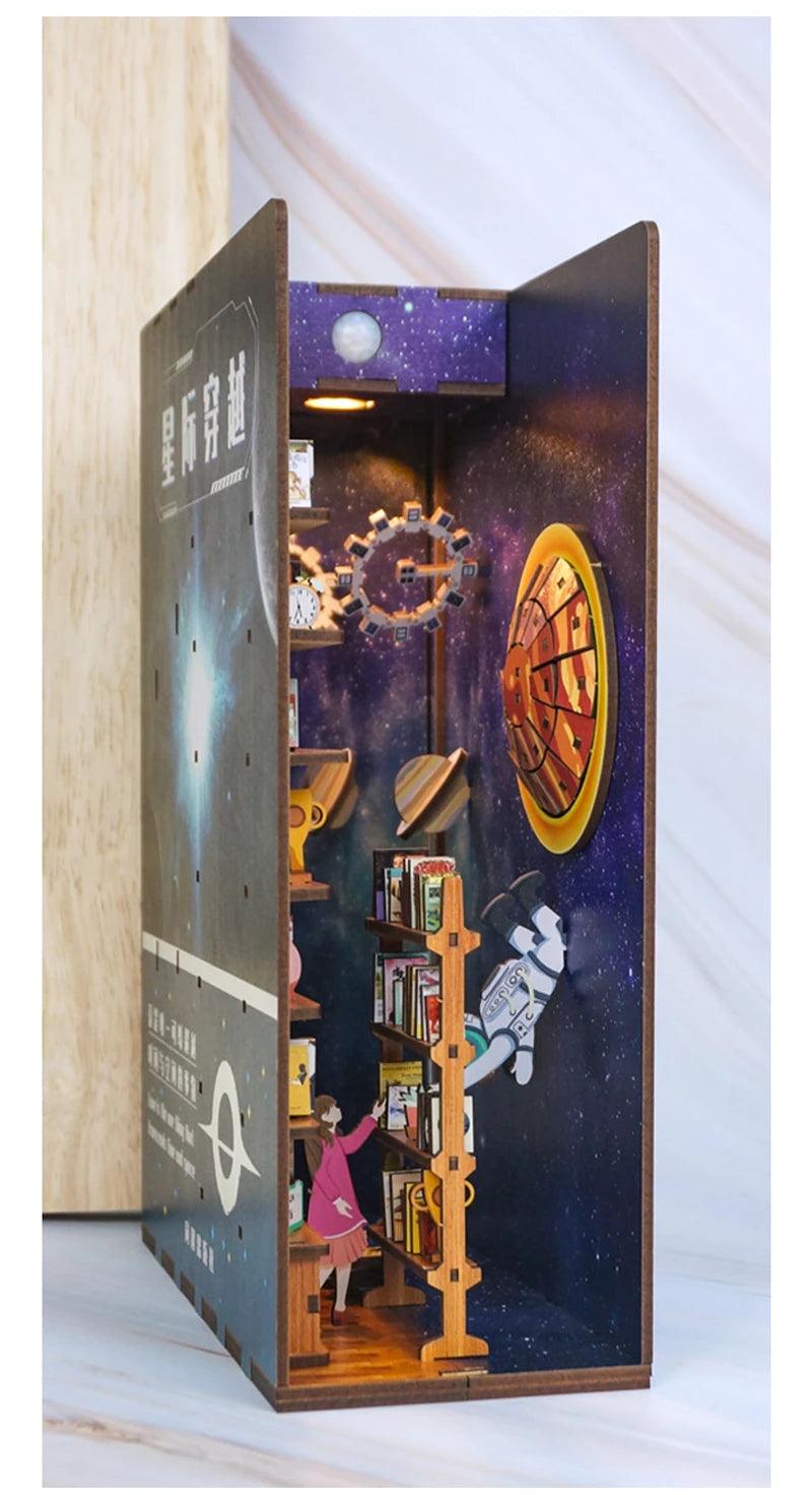 Interstellar - Book Nook - woodbli