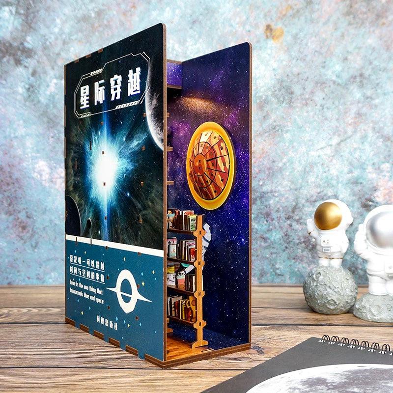Interstellar - Book Nook - woodbli
