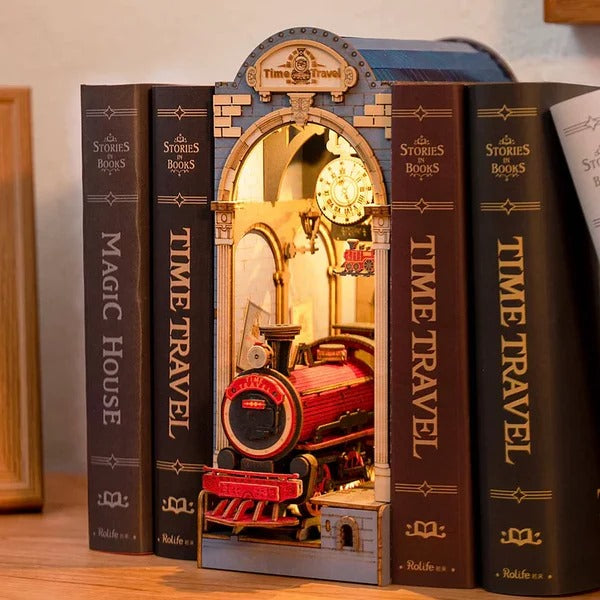 Train Station - Book Nook - HP Wizarding Collection