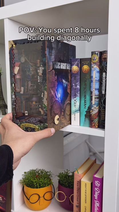 Diagon Alley Book Nook - Wizarding Collection